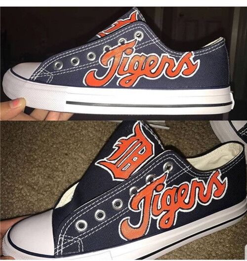 Women's Detroit Tigers Repeat Print Low Top Sneakers 006